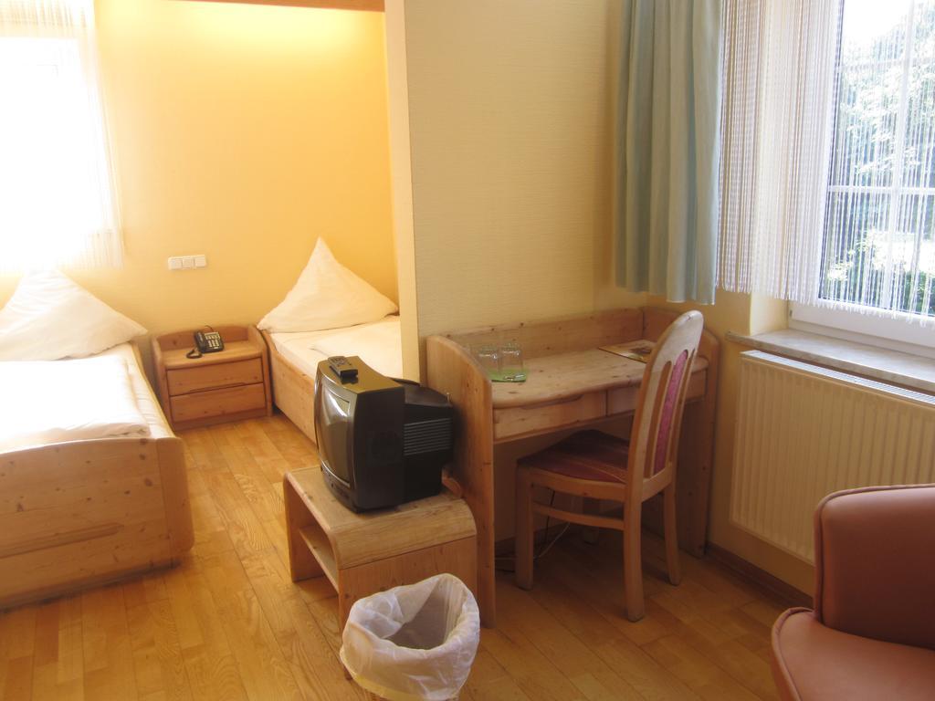 Landgasthof Goldene Rose Grub am Forst エクステリア 写真