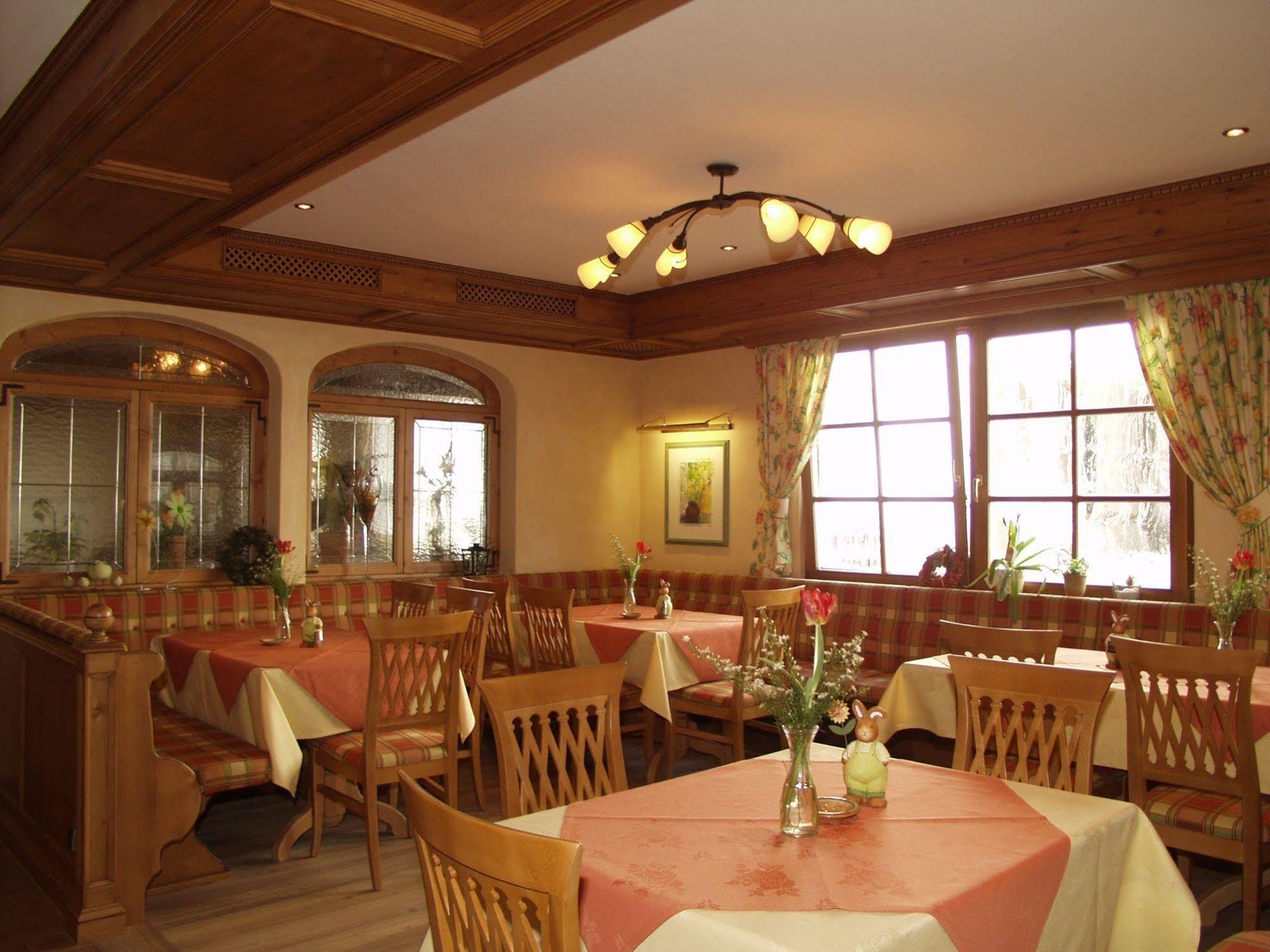 Landgasthof Goldene Rose Grub am Forst エクステリア 写真